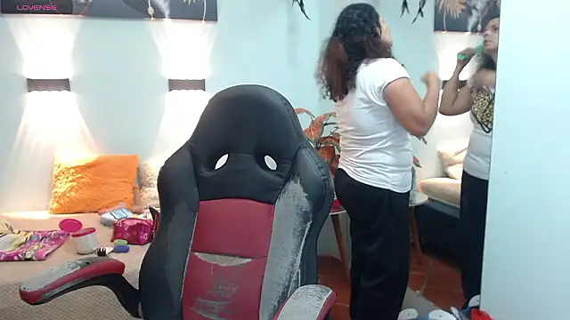 Snapshot of sila_bolum chatting on February 22, 2026, 12:35 am sila bolum online show from February 22, 2026, 12:35 am