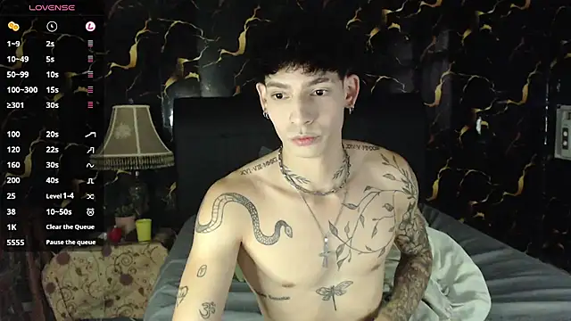 Apolo Hidalgo01 online show from November 21, 2025, 9:47 pm