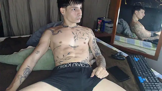 Snapshot of Apolo_Hidalgo01 chatting on April 12, 2026, 11:19 pm Apolo Hidalgo01 online show from April 12, 2026, 11:19 pm