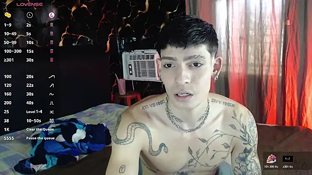 Snapshot of Apolo_Hidalgo01 chatting on March 29, 2026, 10:00 pm Apolo Hidalgo01 online show from March 29, 2026, 10:00 pm