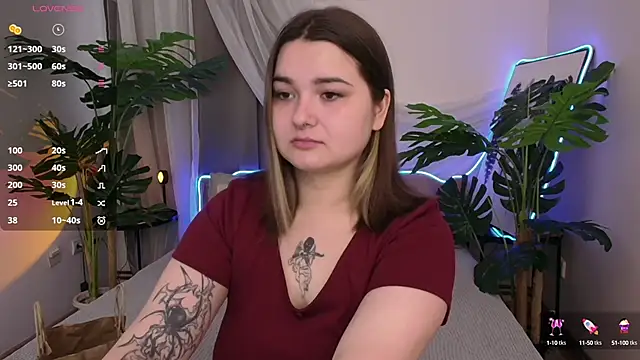 Snapshot of Alice_Walters chatting on September 16, 2025, 2:29 pm Alice Walters online show from September 16, 2025, 2:29 pm