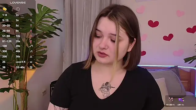 Snapshot of Alice_Walters chatting on February 6, 2025, 3:20 pm Alice Walters online show from February 6, 2025, 3:20 pm
