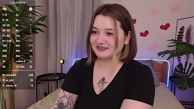 Snapshot of Alice_Walters chatting on February 6, 2025, 6:24 pm Alice Walters online show from February 6, 2025, 6:24 pm