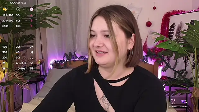Snapshot of Alice_Walters chatting on January 12, 2025, 10:01 pm Alice Walters online show from January 12, 2025, 10:01 pm