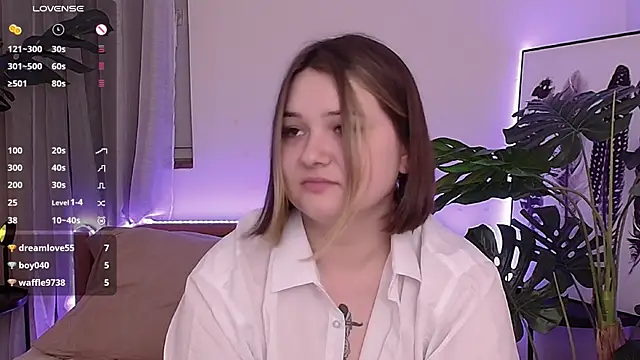 Snapshot of Alice_Walters chatting on January 17, 2025, 10:45 pm Alice Walters online show from January 17, 2025, 10:45 pm
