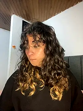 Andi9  online show from October 15, 2025, 1:59 am