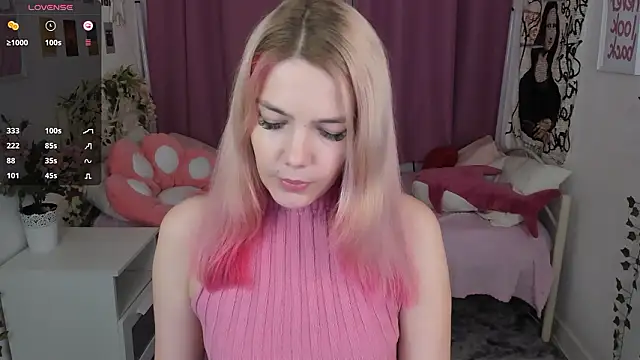 Snapshot of sweetty_ashley chatting on March 16, 2026, 6:43 pm sweetty ashley online show from March 16, 2026, 6:43 pm