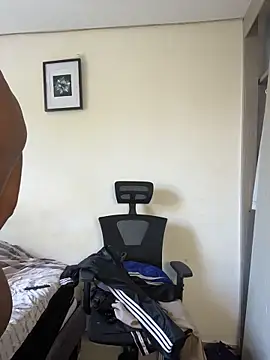 Snapshot of AdonisKnight chatting on October 15, 2025, 9:45 pm AdonisKnight online show from October 15, 2025, 9:45 pm