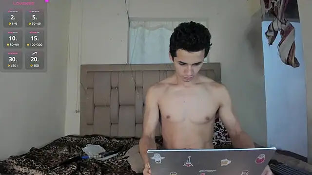 Snapshot of stepcouple_XXX chatting on February 15, 2025, 9:28 pm stepcouple XXX online show from February 15, 2025, 9:28 pm