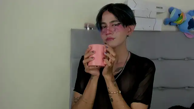 Snapshot of andrew_uwu_ chatting on July 4, 2026, 9:52 pm andrew uwu online show from July 4, 2026, 9:52 pm