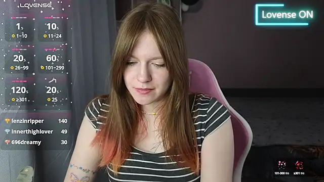 Snapshot of CassieJuice69 chatting on March 10, 2025, 10:55 pm CassieJuice69 online show from March 10, 2025, 10:55 pm