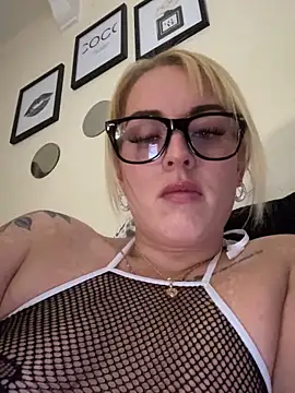 Snapshot of Barbie_26 chatting on January 10, 2025, 9:42 pm Barbie 26 online show from January 10, 2025, 9:42 pm