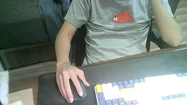 Snapshot of Ryan67533 chatting on November 7, 2025, 12:31 pm Ryan67533 online show from November 7, 2025, 12:31 pm