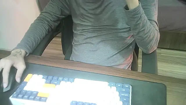 Snapshot of Ryan67533 chatting on February 1, 2026, 11:19 am Ryan67533 online show from February 1, 2026, 11:19 am