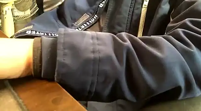 Snapshot of Ryan67533 chatting on January 4, 2025, 4:23 am Ryan67533 online show from January 4, 2025, 4:23 am