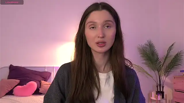 tender babyy online show from September 13, 2025, 12:27 pm