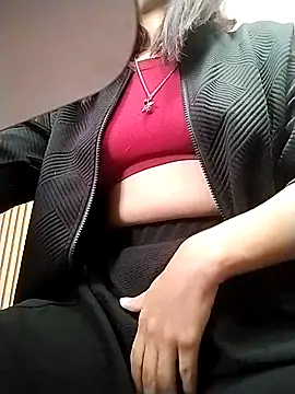 Snapshot of MirandaSingle chatting on February 21, 2026, 12:18 pm MirandaSingle online show from February 21, 2026, 12:18 pm