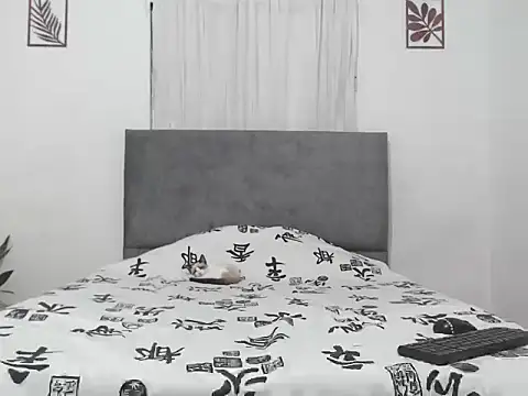 Snapshot of odette_brigh chatting on September 20, 2025, 4:56 pm odette brigh online show from September 20, 2025, 4:56 pm