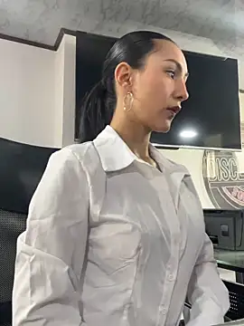 Snapshot of Amy_Kiitty_ chatting on April 7, 2026, 2:08 pm Amy Kiitty online show from April 7, 2026, 2:08 pm