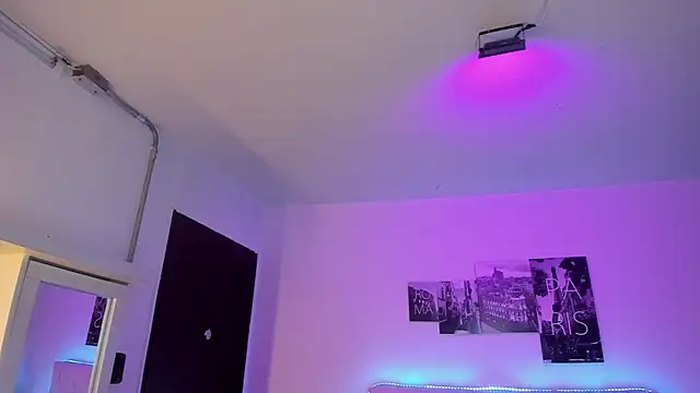 Snapshot of Amy_Kiitty_ chatting on April 2, 2026, 1:07 pm Amy Kiitty online show from April 2, 2026, 1:07 pm