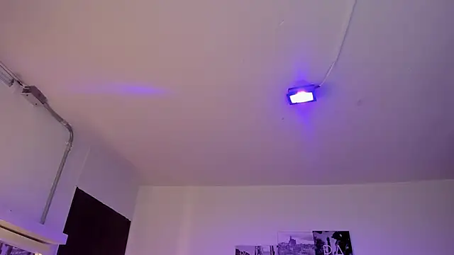 Snapshot of Amy_Kiitty_ chatting on March 27, 2026, 1:23 pm Amy Kiitty online show from March 27, 2026, 1:23 pm