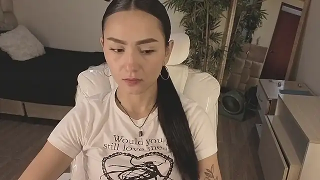 Snapshot of Amy_Kiitty_ chatting on May 10, 2026, 1:46 pm Amy Kiitty online show from May 10, 2026, 1:46 pm