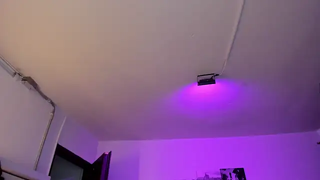 Snapshot of Amy_Kiitty_ chatting on March 31, 2026, 1:13 pm Amy Kiitty online show from March 31, 2026, 1:13 pm