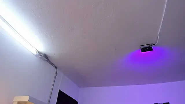 Snapshot of Amy_Kiitty_ chatting on March 17, 2026, 12:52 pm Amy Kiitty online show from March 17, 2026, 12:52 pm