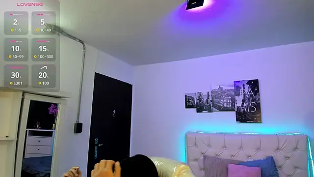 Amy Kiitty  online show from November 21, 2025, 12:37 pm