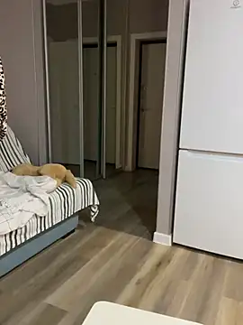 viviandaimond1 online show from February 21, 2025, 4:05 pm