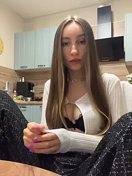 viviandaimond1 online show from March 2, 2025, 6:57 pm