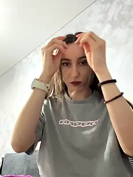 viviandaimond1 online show from November 4, 2025, 3:16 pm