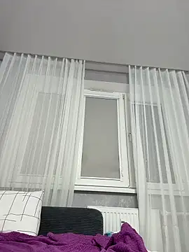 Snapshot of viviandaimond1 chatting on February 8, 2026, 9:23 pm viviandaimond1 online show from February 8, 2026, 9:23 pm