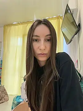 viviandaimond1 online show from June 19, 2026, 10:32 am
