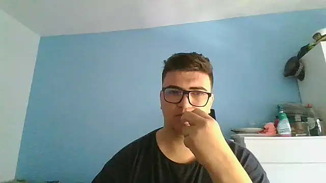 Snapshot of sorolla12 chatting on May 18, 2026, 1:05 pm sorolla12 online show from May 18, 2026, 1:05 pm