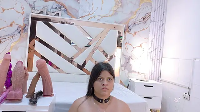 KarinaSimonz online show from May 20, 2026, 7:44 pm