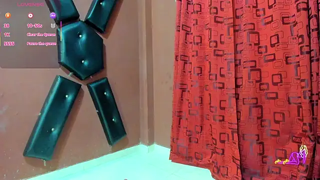 Snapshot of KarinaSimonz chatting on April 9, 2026, 6:19 am KarinaSimonz online show from April 9, 2026, 6:19 am