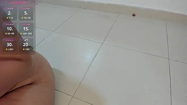 Snapshot of KarinaSimonz chatting on February 26, 2026, 8:20 pm KarinaSimonz online show from February 26, 2026, 8:20 pm