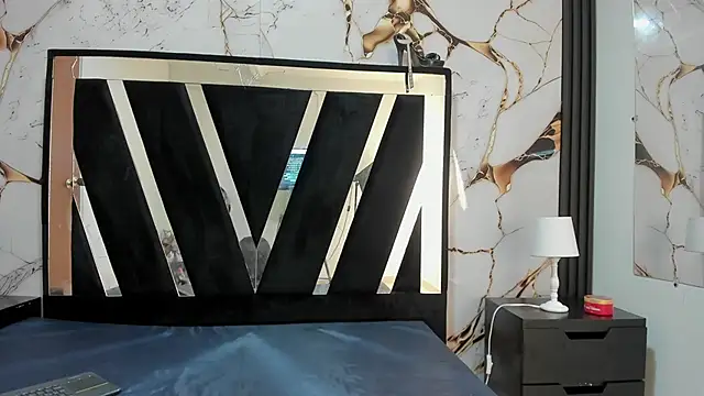 Snapshot of KarinaSimonz chatting on October 10, 2025, 7:36 pm KarinaSimonz online show from October 10, 2025, 7:36 pm