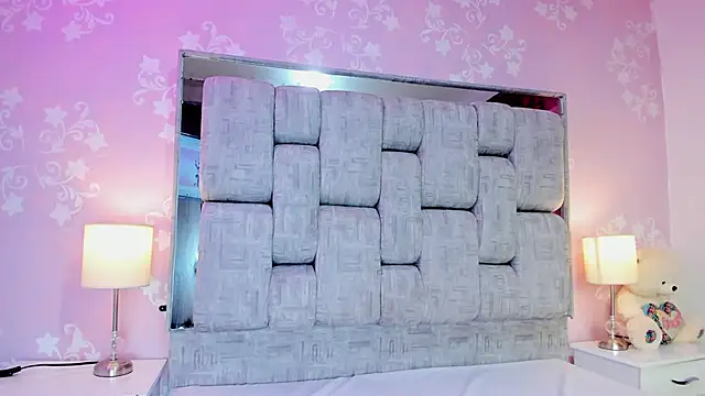 Snapshot of KarinaSimonz chatting on March 6, 2026, 2:28 am KarinaSimonz online show from March 6, 2026, 2:28 am