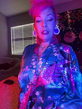 Snapshot of GoldieBakeman chatting on March 3, 2025, 8:43 pm GoldieBakeman online show from March 3, 2025, 8:43 pm