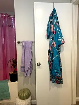 Snapshot of GoldieBakeman chatting on September 18, 2025, 4:10 pm GoldieBakeman online show from September 18, 2025, 4:10 pm