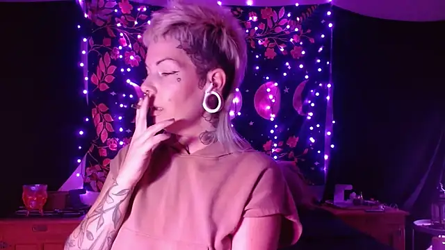 GoldieBakeman online show from February 1, 2026, 1:26 am