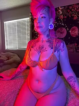 Snapshot of GoldieBakeman chatting on March 13, 2025, 6:12 pm GoldieBakeman online show from March 13, 2025, 6:12 pm