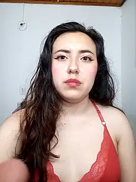Snapshot of Emi_chik chatting on December 7, 2024, 3:31 am Emi chik online show from December 7, 2024, 3:31 am