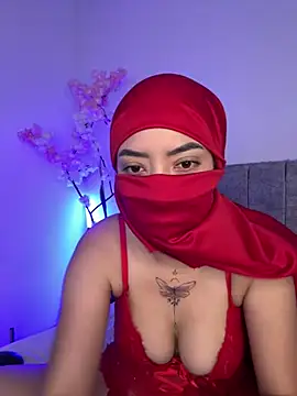Snapshot of Sweet_hot_mia chatting on May 7, 2026, 2:20 pm Sweet hot mia online show from May 7, 2026, 2:20 pm