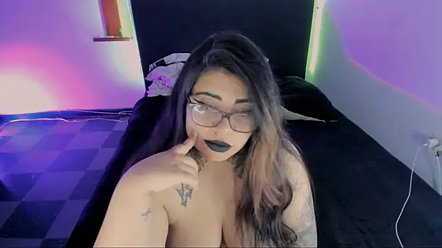 Snapshot of devilfoxtwo chatting on February 19, 2025, 4:12 am devilfoxtwo online show from February 19, 2025, 4:12 am