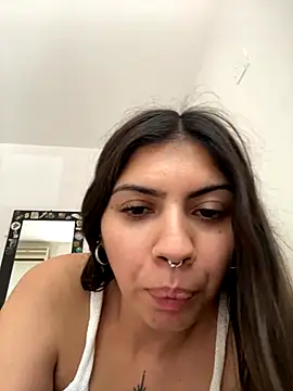 Argentiiniita online show from October 19, 2025, 7:05 pm