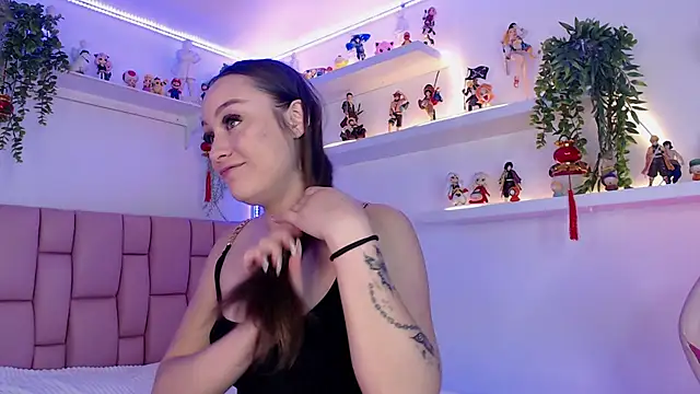 Ivyy Crystal online show from September 27, 2025, 8:15 pm