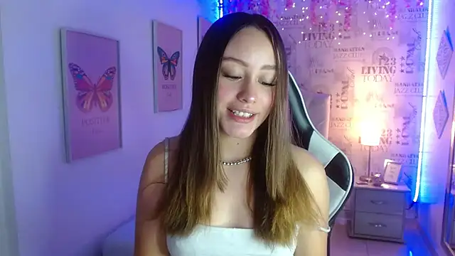 Ivyy Crystal online show from March 11, 2025, 11:47 pm